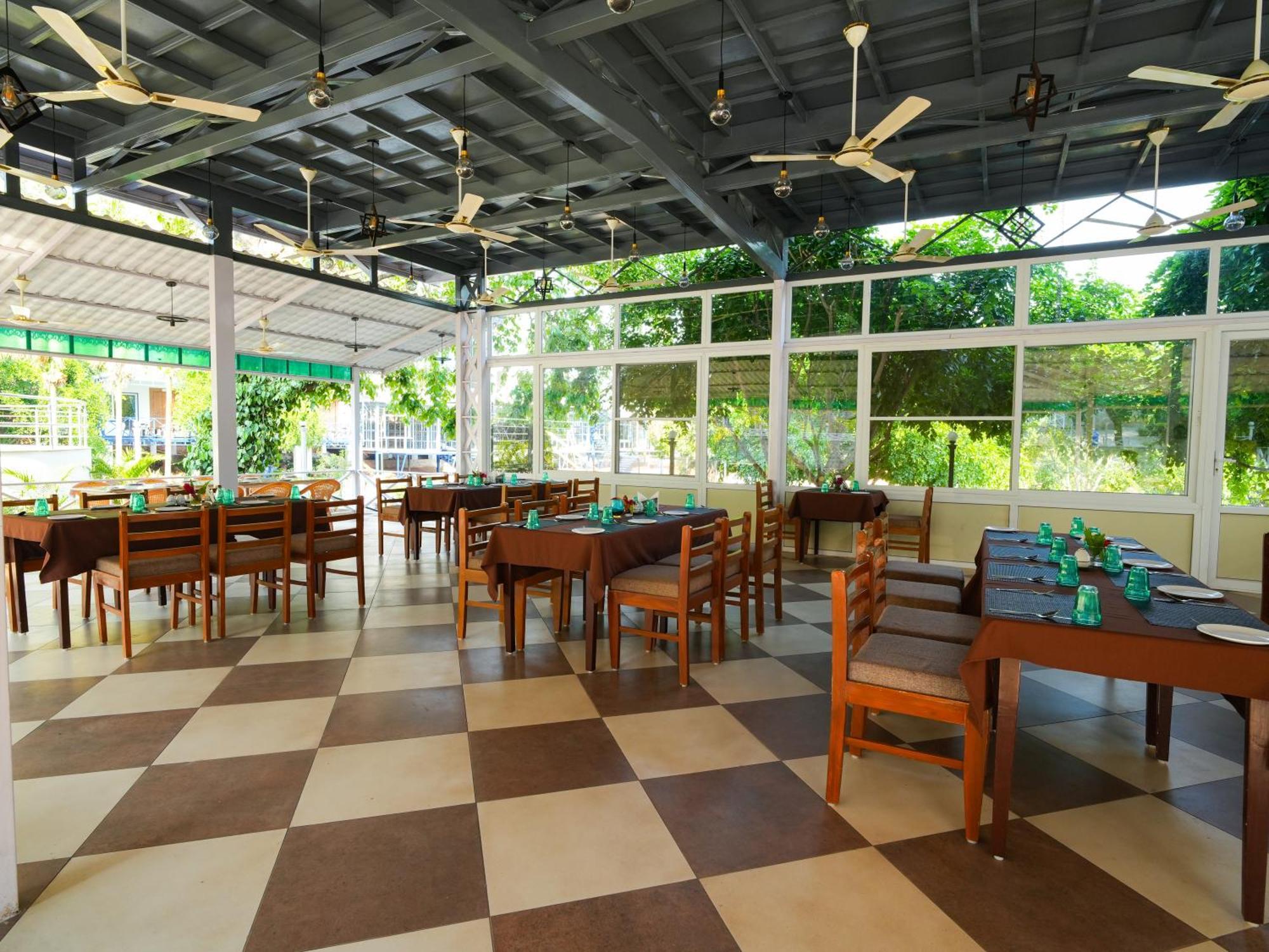 Mgm Whispering Wind'S Yelagiri Hotel Bagian luar foto